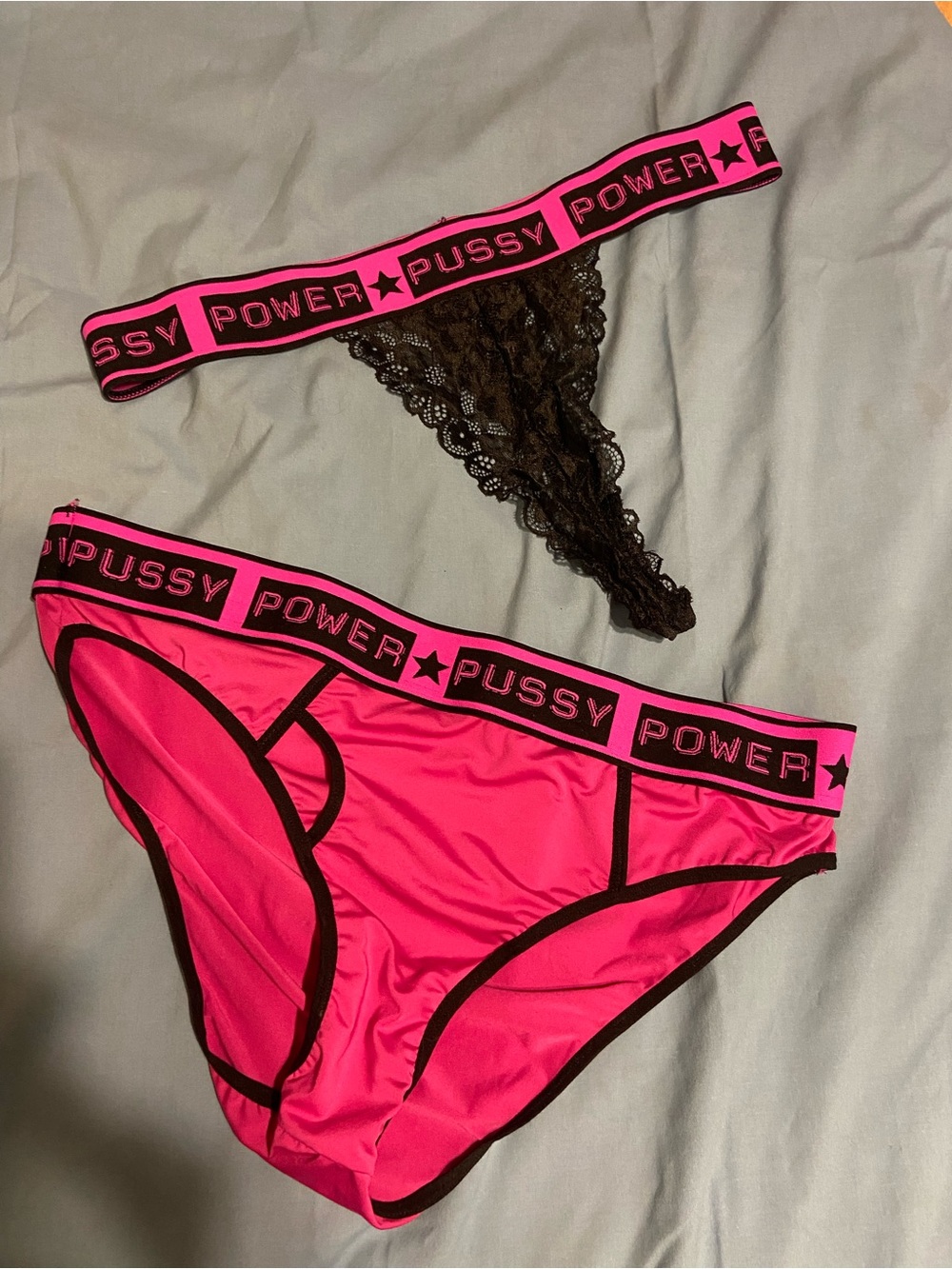 PU$$Y  POWER Hot Pink Bikini Briefs & Lace Thong Set